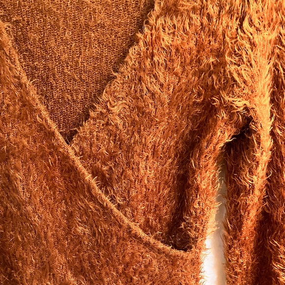 Retro Fuzzy Cognac Sweater - Picture 2 of 3